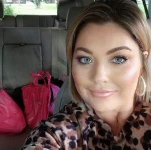 Meet your Posher, Terri